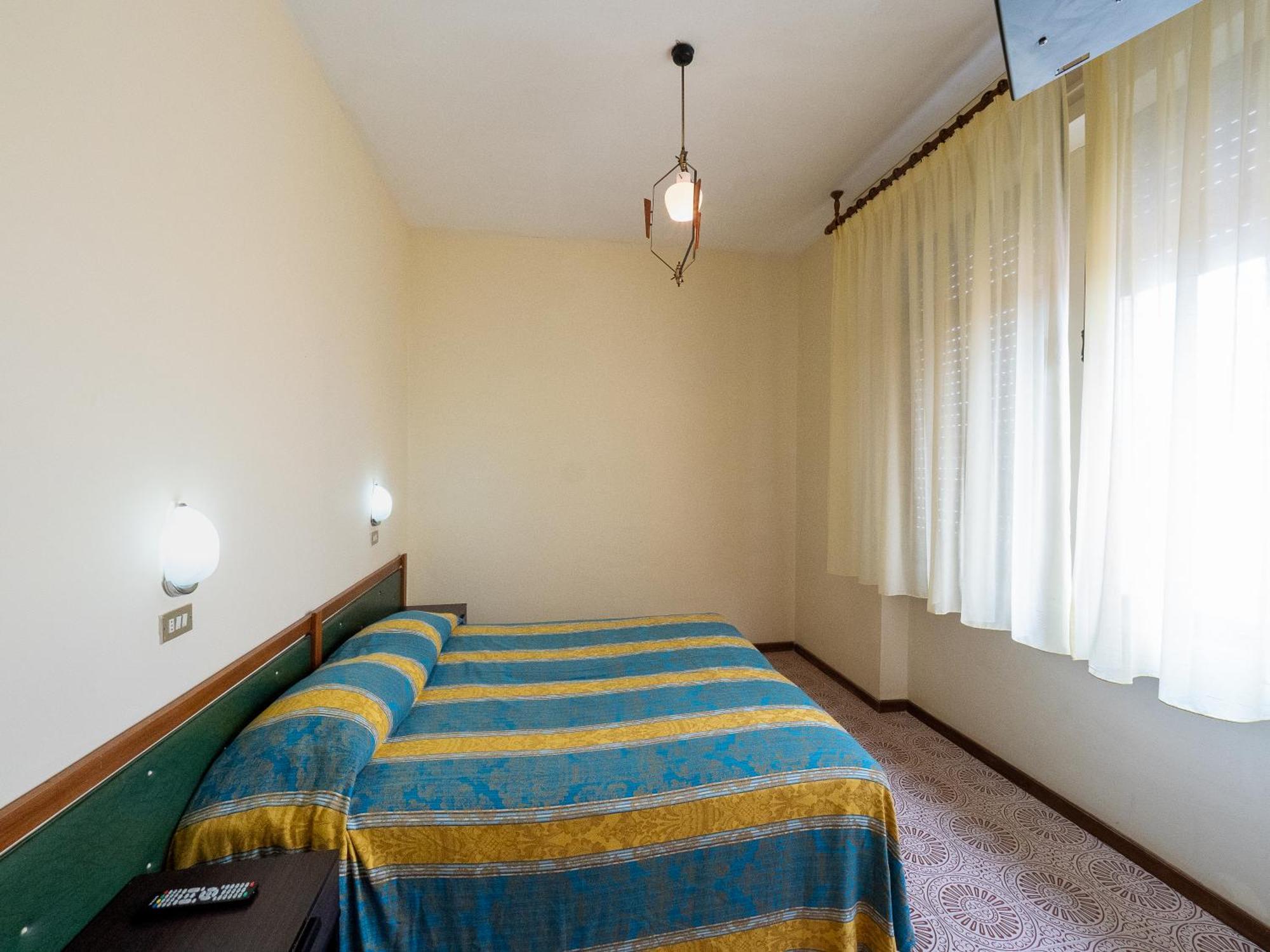 Hotel Blurelda Silvi Marina Exterior photo