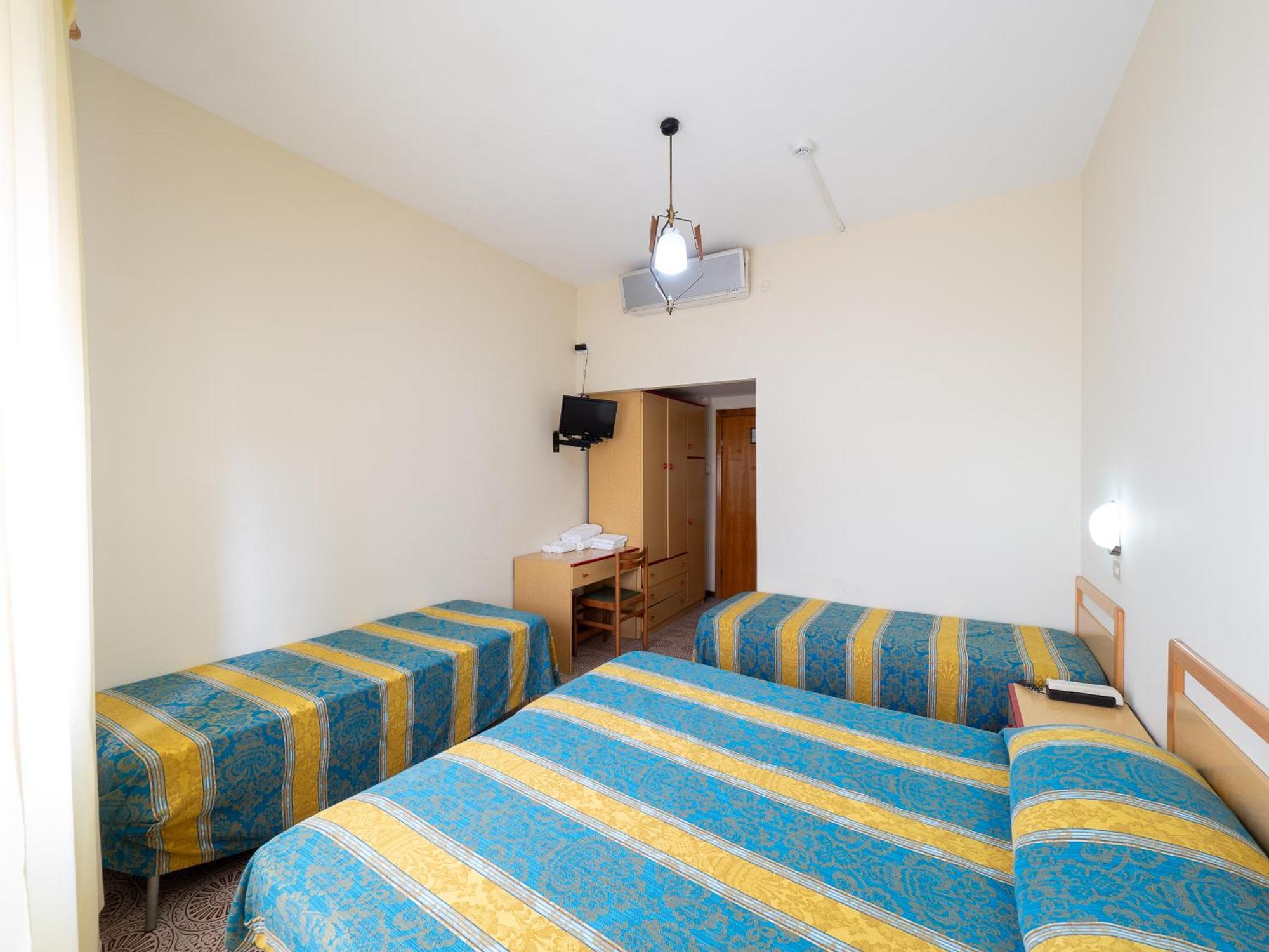 Hotel Blurelda Silvi Marina Exterior photo