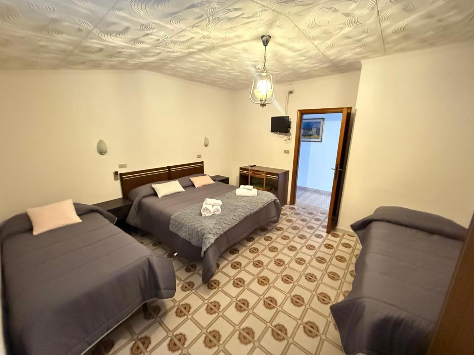 Hotel Blurelda Silvi Marina Exterior photo