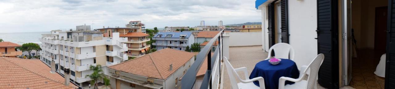 Hotel Blurelda Silvi Marina Exterior photo